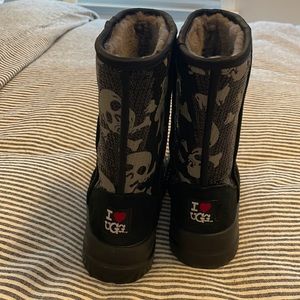 Women’s Ugg boots- NEW never worn!